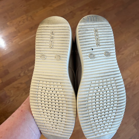 Geox Respira Italian patent leather rose gold oxfords, size EUR 36, US 6 - Picture 6 of 6